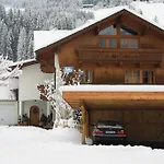 Absolute Active Roulette Kirchberg Apartamento *